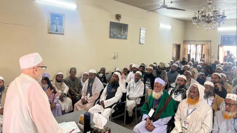 প্রধান উপদেষ্টা পদত্যাগ করবেন না: ফাইজ তাইয়েব আহমেদ