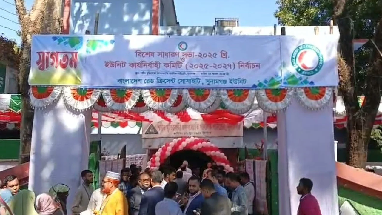 প্রধান উপদেষ্টা পদত্যাগ করবেন না: ফাইজ তাইয়েব আহমেদ