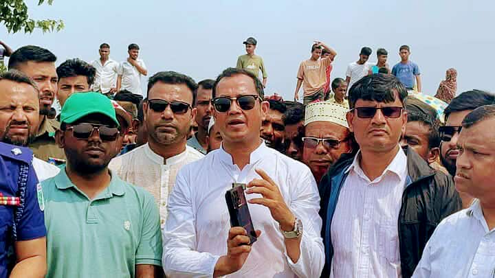 প্রধান উপদেষ্টা পদত্যাগ করবেন না: ফাইজ তাইয়েব আহমেদ