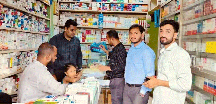 প্রধান উপদেষ্টা পদত্যাগ করবেন না: ফাইজ তাইয়েব আহমেদ