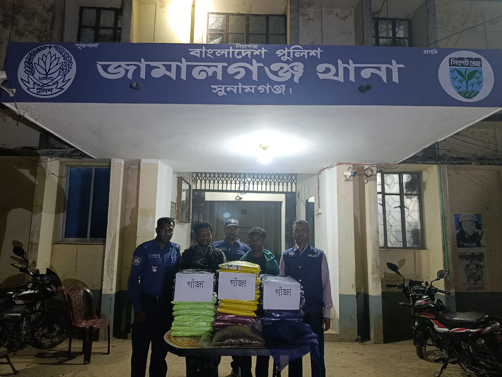 প্রধান উপদেষ্টা পদত্যাগ করবেন না: ফাইজ তাইয়েব আহমেদ