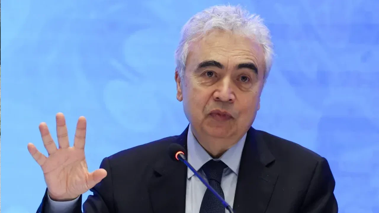 প্রধান উপদেষ্টা পদত্যাগ করবেন না: ফাইজ তাইয়েব আহমেদ