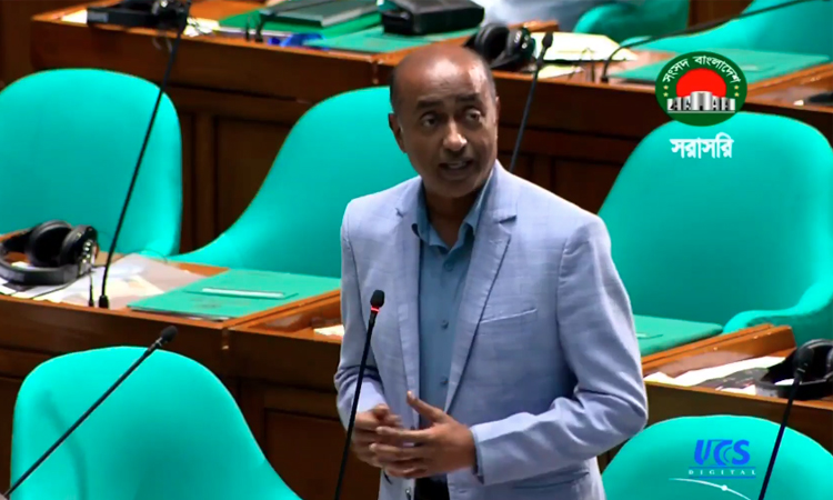 প্রধান উপদেষ্টা পদত্যাগ করবেন না: ফাইজ তাইয়েব আহমেদ