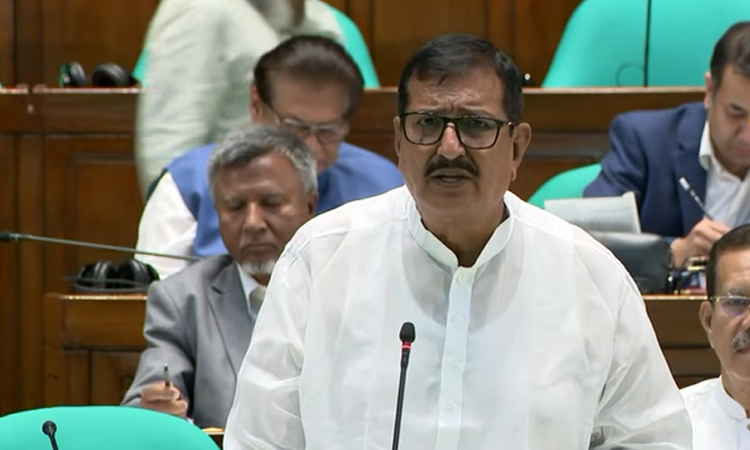প্রধান উপদেষ্টা পদত্যাগ করবেন না: ফাইজ তাইয়েব আহমেদ