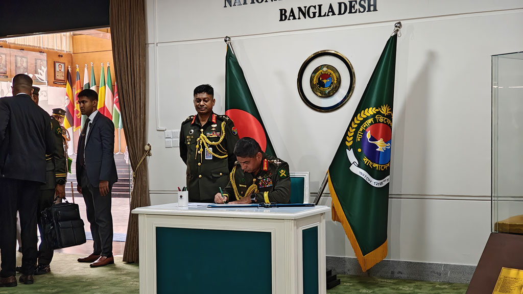 প্রধান উপদেষ্টা পদত্যাগ করবেন না: ফাইজ তাইয়েব আহমেদ