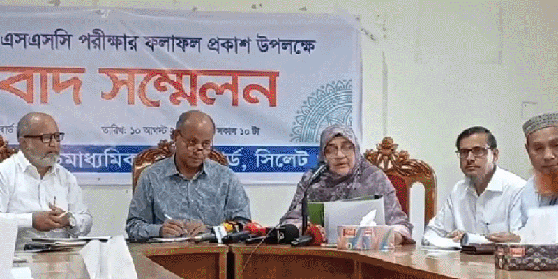 প্রধান উপদেষ্টা পদত্যাগ করবেন না: ফাইজ তাইয়েব আহমেদ