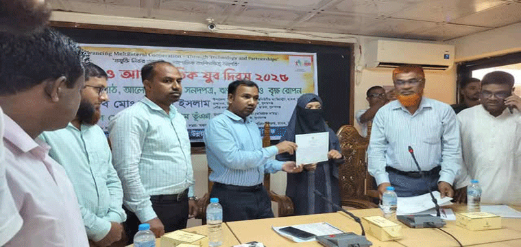 প্রধান উপদেষ্টা পদত্যাগ করবেন না: ফাইজ তাইয়েব আহমেদ
