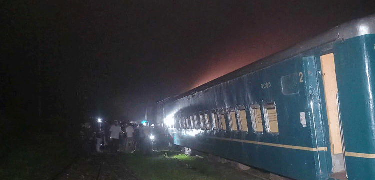 প্রধান উপদেষ্টা পদত্যাগ করবেন না: ফাইজ তাইয়েব আহমেদ