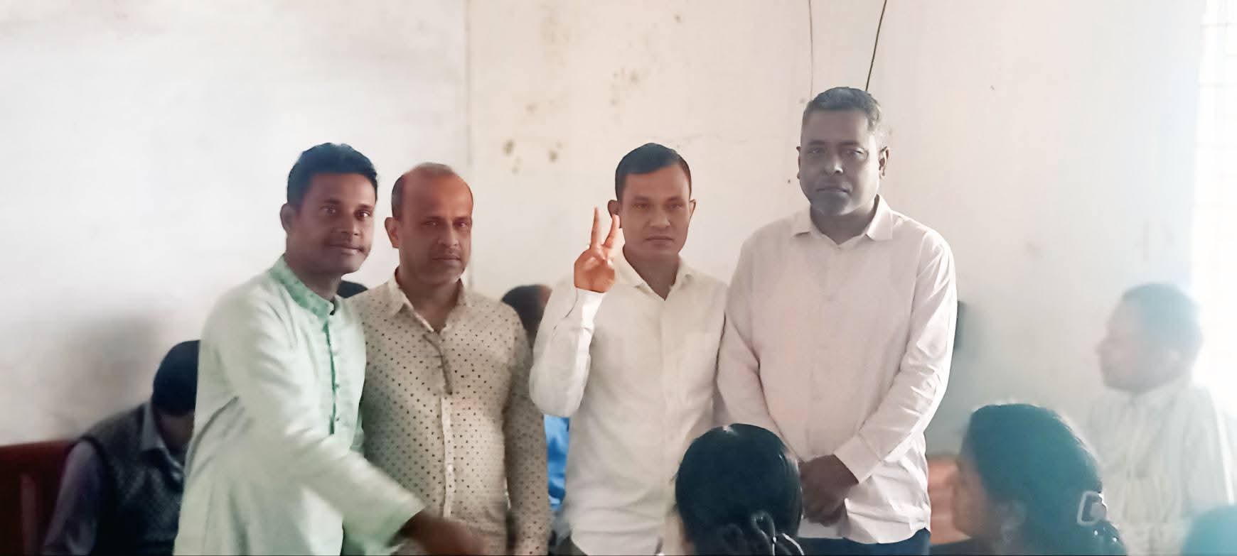 প্রধান উপদেষ্টা পদত্যাগ করবেন না: ফাইজ তাইয়েব আহমেদ