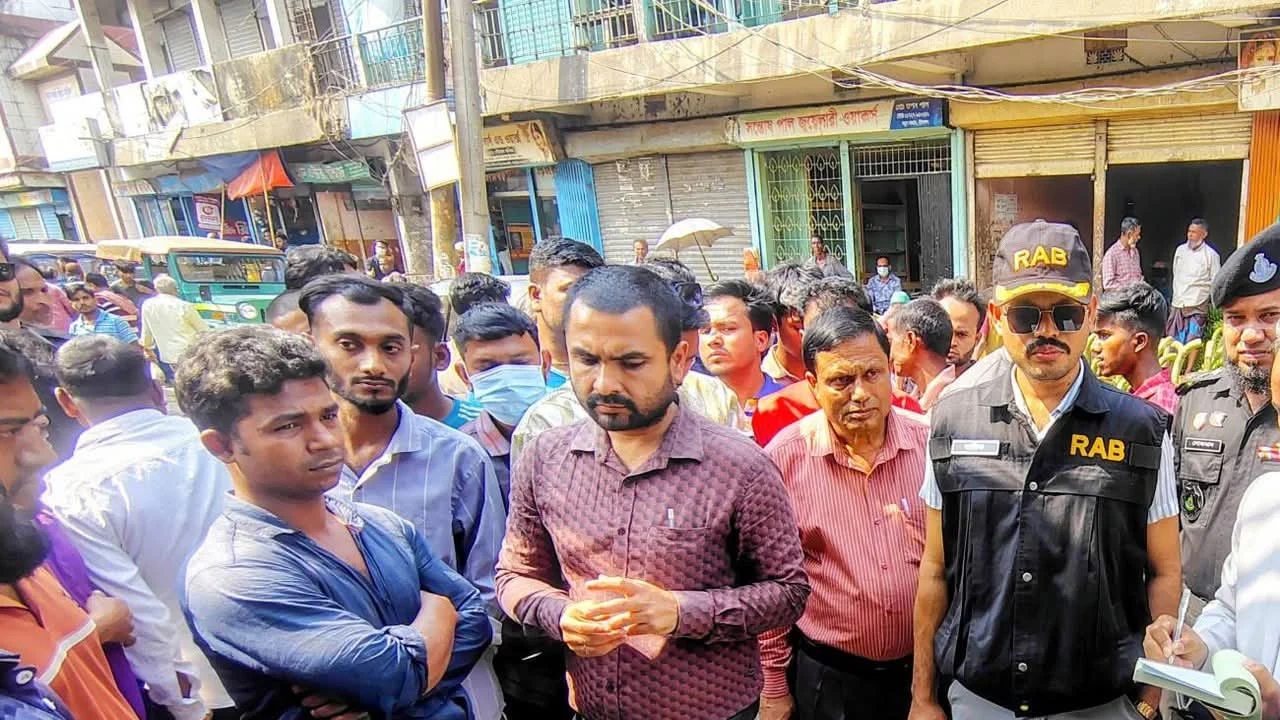 প্রধান উপদেষ্টা পদত্যাগ করবেন না: ফাইজ তাইয়েব আহমেদ