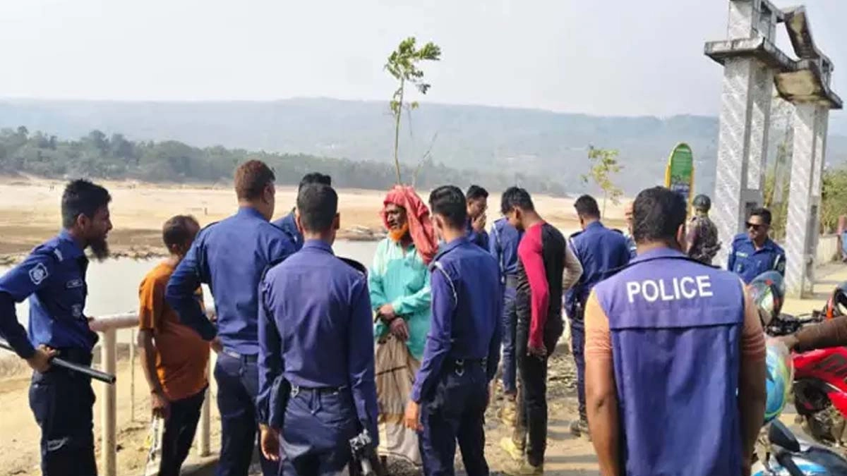 প্রধান উপদেষ্টা পদত্যাগ করবেন না: ফাইজ তাইয়েব আহমেদ