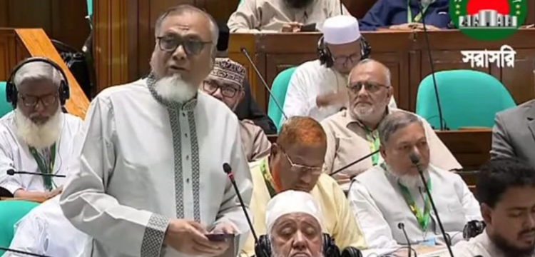 প্রধান উপদেষ্টা পদত্যাগ করবেন না: ফাইজ তাইয়েব আহমেদ