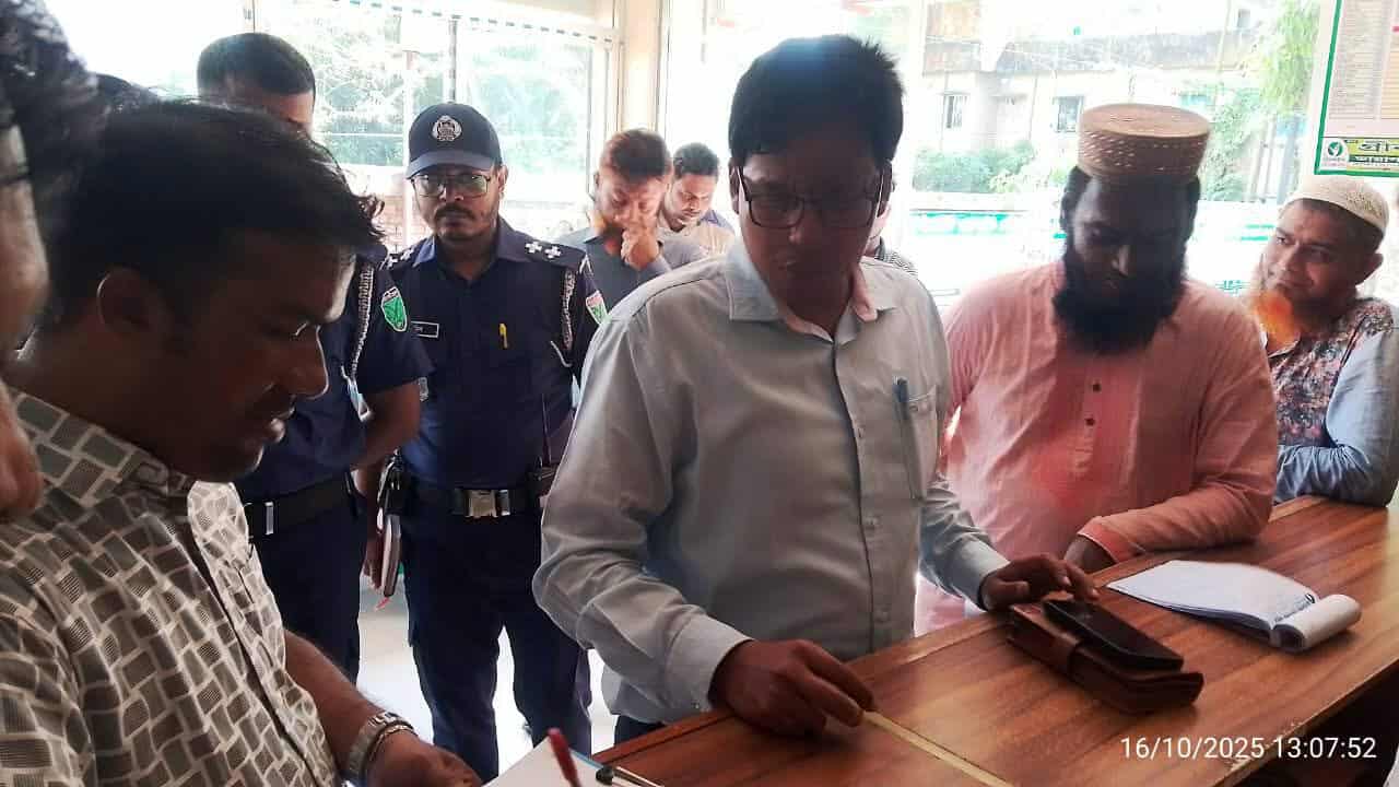 প্রধান উপদেষ্টা পদত্যাগ করবেন না: ফাইজ তাইয়েব আহমেদ