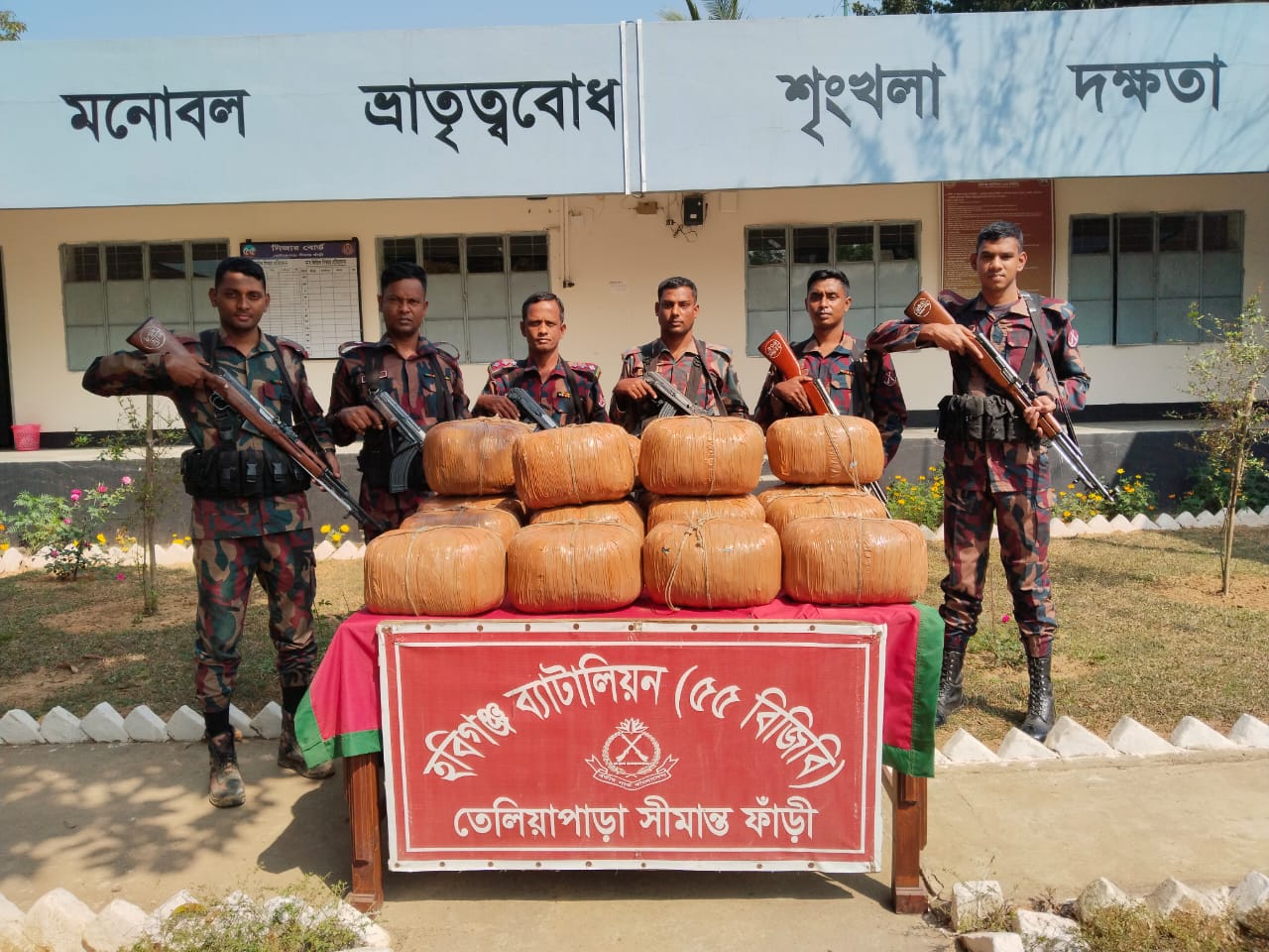 প্রধান উপদেষ্টা পদত্যাগ করবেন না: ফাইজ তাইয়েব আহমেদ