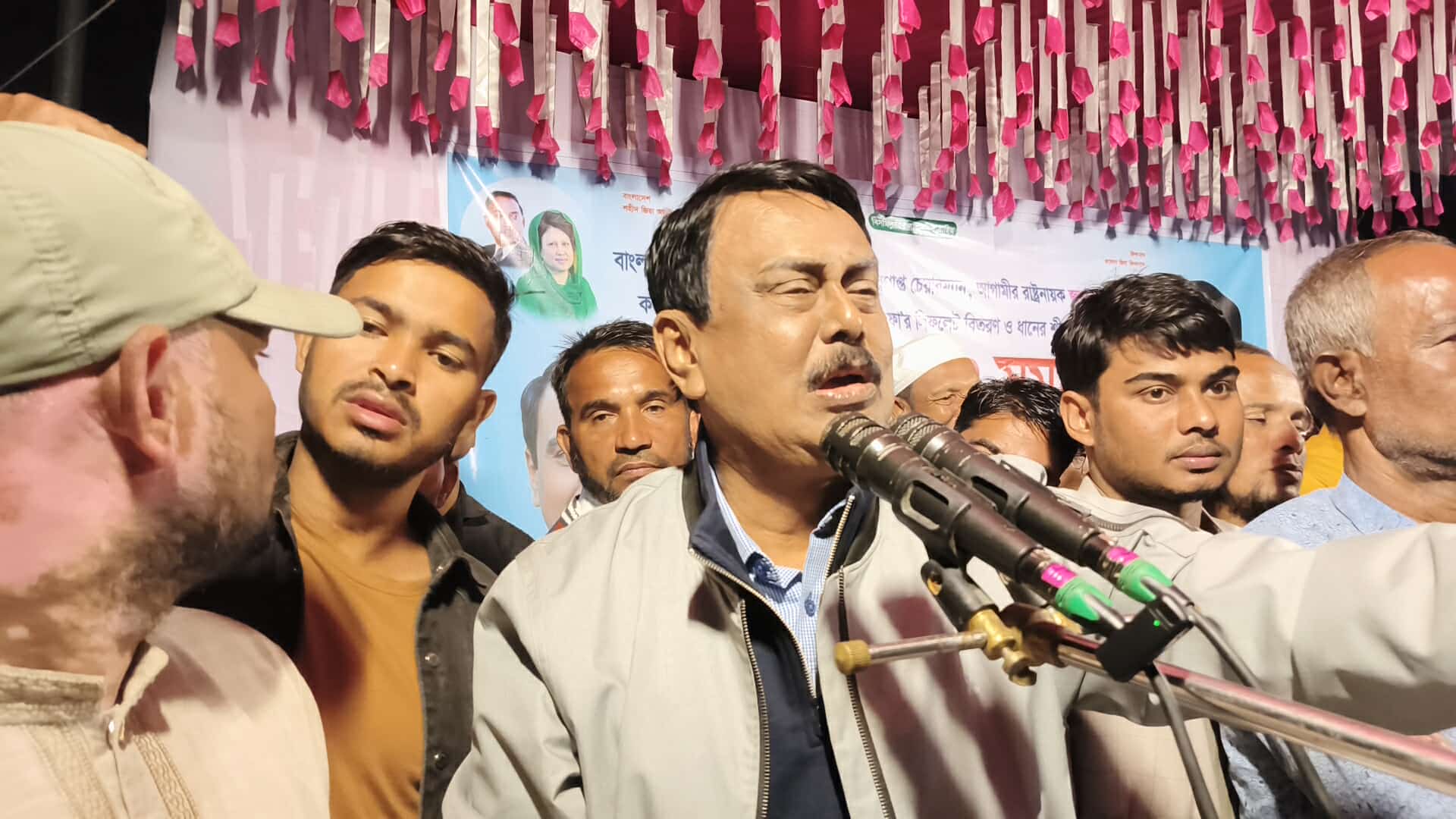 প্রধান উপদেষ্টা পদত্যাগ করবেন না: ফাইজ তাইয়েব আহমেদ