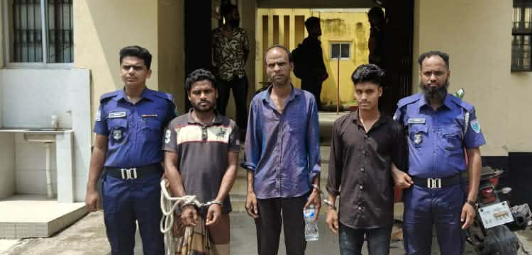 প্রধান উপদেষ্টা পদত্যাগ করবেন না: ফাইজ তাইয়েব আহমেদ