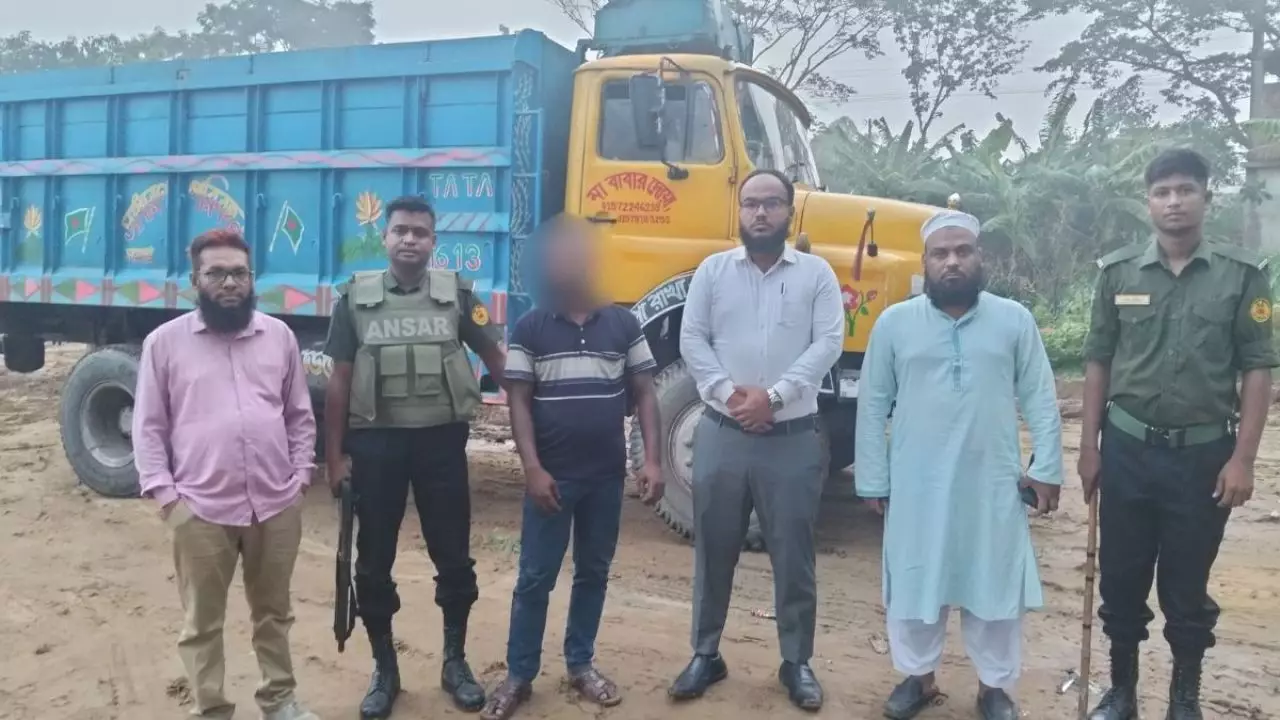 প্রধান উপদেষ্টা পদত্যাগ করবেন না: ফাইজ তাইয়েব আহমেদ