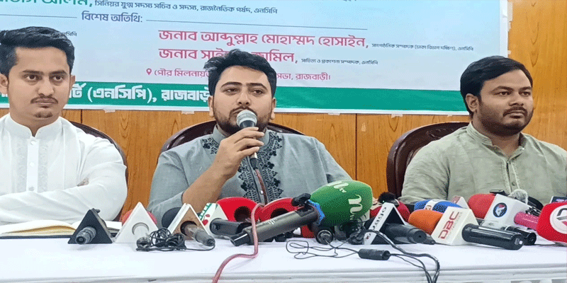 প্রধান উপদেষ্টা পদত্যাগ করবেন না: ফাইজ তাইয়েব আহমেদ