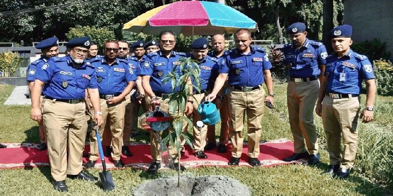 প্রধান উপদেষ্টা পদত্যাগ করবেন না: ফাইজ তাইয়েব আহমেদ