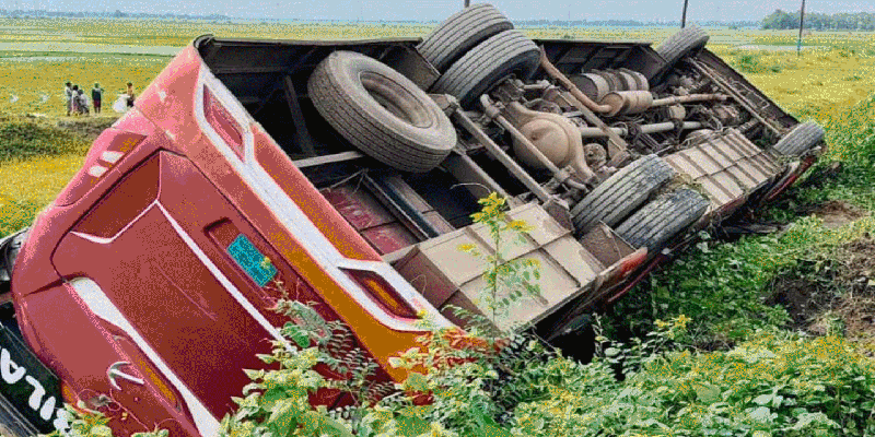 প্রধান উপদেষ্টা পদত্যাগ করবেন না: ফাইজ তাইয়েব আহমেদ