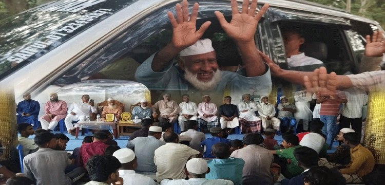 প্রধান উপদেষ্টা পদত্যাগ করবেন না: ফাইজ তাইয়েব আহমেদ