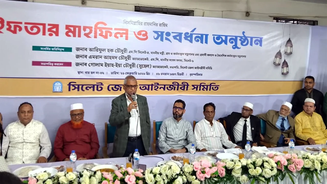 প্রধান উপদেষ্টা পদত্যাগ করবেন না: ফাইজ তাইয়েব আহমেদ