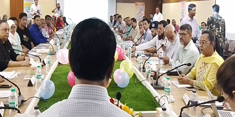 প্রধান উপদেষ্টা পদত্যাগ করবেন না: ফাইজ তাইয়েব আহমেদ