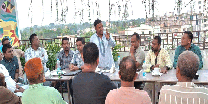 প্রধান উপদেষ্টা পদত্যাগ করবেন না: ফাইজ তাইয়েব আহমেদ