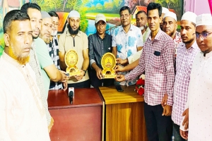 বড়লেখায় দুই প্রবাসীকে সংবর্ধনাসহ সম্মাননা প্রদান