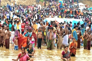 যাদুকাটায় শুরু হচ্ছে পণাতীর্থের বারুণী স্নান: সড়ক নিয়ে পুণ্যার্থীদের উৎকণ্ঠা