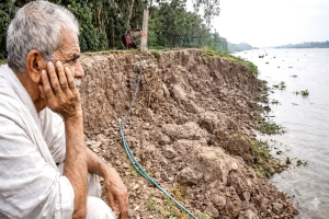 নদীভাঙনে মানচিত্র থেকে মুছে যাওয়ার ঝুঁকিতে আজমিরীগঞ্জের ১২ গ্রাম