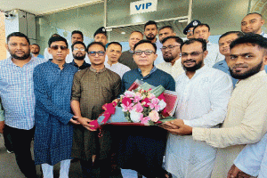 সিলেটে মন্ত্রী আব্দুল মুক্তাদিরকে যুবদলের সংবর্ধনা
