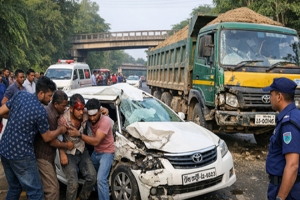 জৈন্তাপুরে প্রাইভেটকার-ট্রাক সংঘর্ষ,আহত ৩