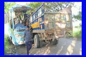 দক্ষিণ সুরমার বাস ও ট্রাকের মুখোমুখি সংঘর্ষে নিহত ১ আহত ৫