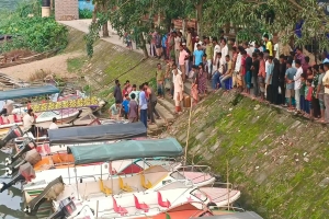 টাঙ্গুয়ার হাওরে হাউসবোটের ইঞ্জিনে পড়ে শিশুর মর্মান্তিক মৃত্যু