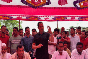 তাহিরপুরে পাঁচ গ্রামের সংঘর্ষের ঘটনা নিস্পত্তি করলেন এমপি কামরুল