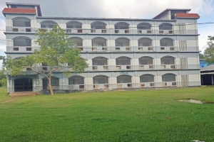 প্রতিষ্ঠার ৩৩ বছরেও মাধবপুরের ধর্মঘর ডিগ্রি কলেজে হয়নি শহীদ মিনার