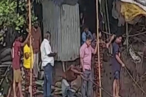 তাহিরপুরে ভেসে গেল শিকলে বাঁধা মানসিক ভারসাম্যহীন যুবক
