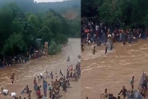 তাহিরপুর সীমান্তে ঝুঁকি নিয়ে চলছে ভারতীয় কয়লা কুড়ানো