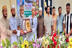 বিশ্বনাথে 'মানবতার ঘর'র উদ‍্যোক্তা ইকবাল হোসেনকে বিদায়ী সংবর্ধনা