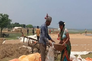 শাল্লায় ক্ষতিগ্রস্ত কৃষকের তালিকায় মৃত মানুষ ও কোটিপতি