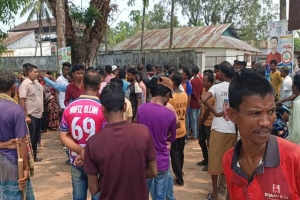 কমলগঞ্জে বিনা চিকিৎসায় অন্তঃসত্ত্বা চা শ্রমিকের মৃত্যু: শ্রমিকদের বিক্ষোভ