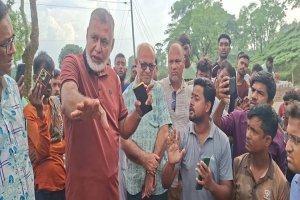শ্রীমঙ্গলে বন্ধ সড়ক মেরামত কাজ পরিদর্শন করলো স্থানীয় প্রশাসন