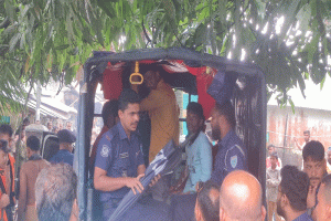 সিলেটে অবৈধ পাথর উত্তোলনে টাস্কফোর্সের অভিযান, আটক ৮