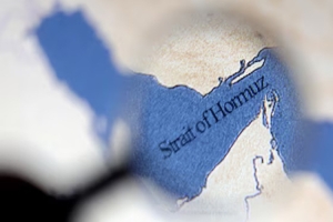 হরমুজ প্রণালীতে বিকল্প নৌপথ ঘোষণা ইরানের