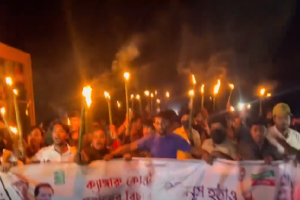 সিলেটে নিষিদ্ধ সংগঠন ছাত্রলীগের মশালমিছিল