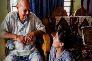 ওঠ, খেলা শুরু হয়ে গেছে’