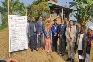‘হাওর রক্ষা বাঁধ নির্ধারিত সময়েই শেষ করতে হবে’