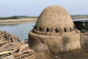 ছাতকে বিষবাষ্প ছড়াচ্ছে অবৈধ চুনের ‘পাজু’