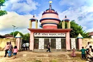 কমিটির দ্বন্দ্বে সংকটে তাহিরপুরের ঐতিহ্যবাহী অদ্বৈত মন্দির